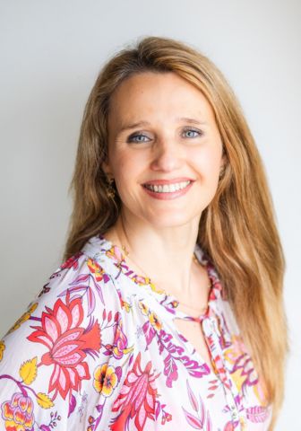 Svetlana, associate counsellor Satvinder - Associate Counsellor